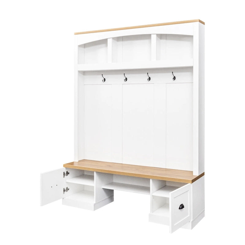 Meuble d'entrée de style ferme avec banc aspect grain de bois, patères et placards bas