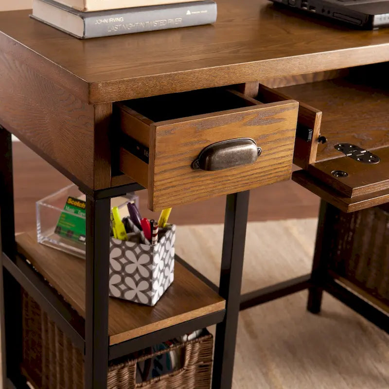 Bureau industriel en bois avec rangement